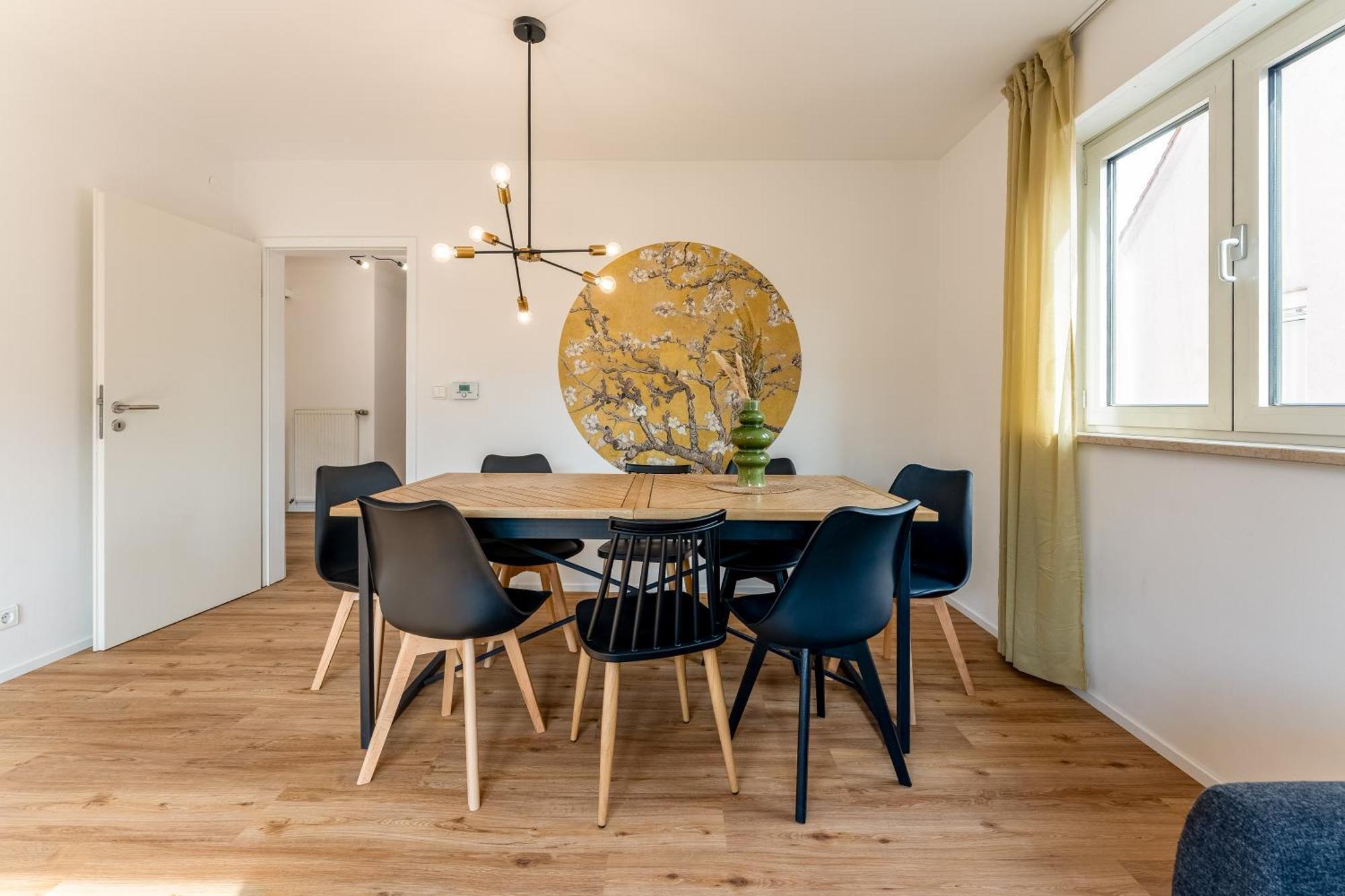 Apartment Lexapartments Altstadt Zentral 80qm In Lorenz